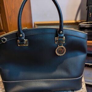 New Ladies Bag Includes Strap